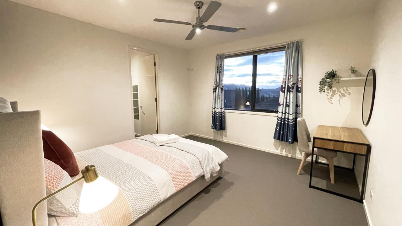 Luxury 7Brm Entire House Lakeview Blackswans Wifi Bbq Resort Point Cook Exterior foto